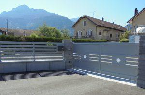 Portail-Coulissant-clôture-Aluminium-blanc-Ayse